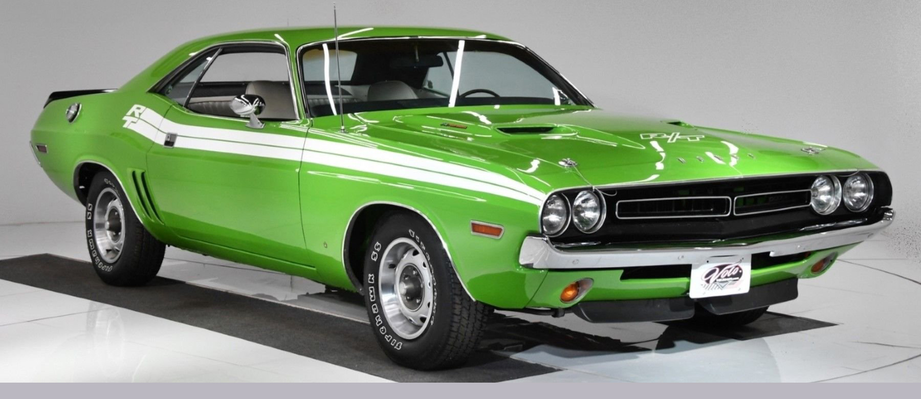 5. 1971 Dodge Challenger_RT